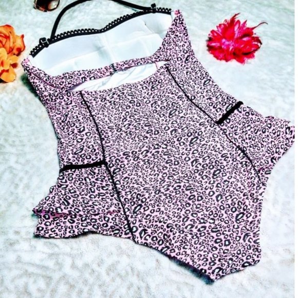 Betsey Johnson Pin Up Style Swim Suit - Picture 7 of 11